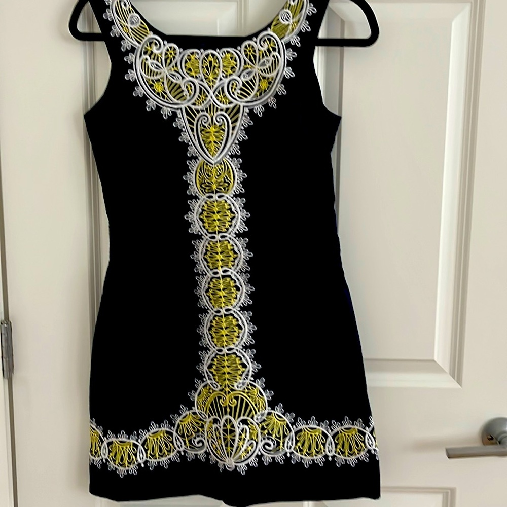 Lilly Pulitzer sleeveless navy dress size 2